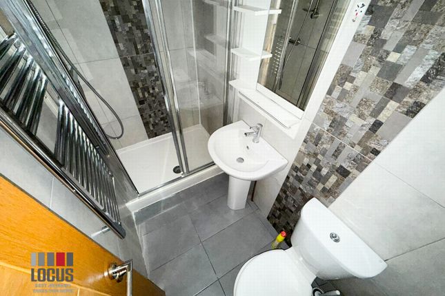 Flat 3 282, Hermitage Road, London photo 5