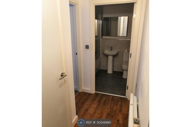 Trident House, Trident Apartments Ashton Lane Sale, Manchester photo 3