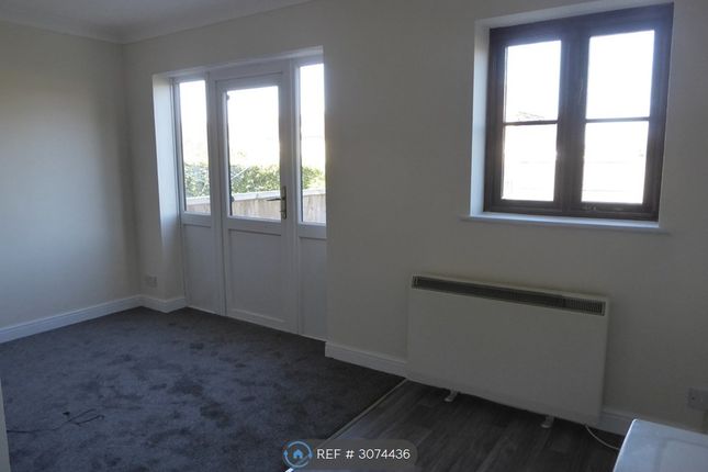 Simons Court Dorman Avenue North, Aylesham, Canterbury photo 2