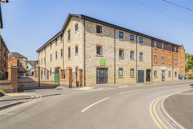 Thumbnail Flat for sale in Old Brewery Lane, Old Town, Swindon, Wiltshire