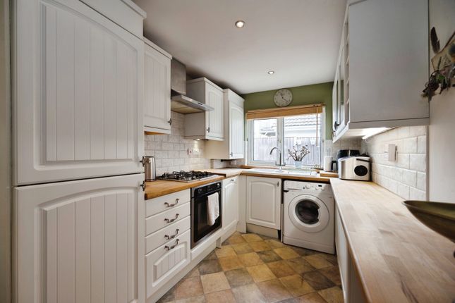 89, Southwood Road, Hampshire photo 4