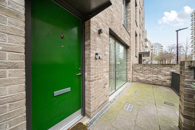 15, West Parkside, Greenwich photo 3