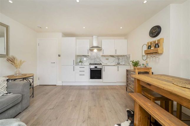 Flat for sale in Minster Road, London