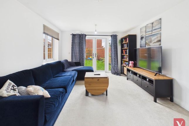 34, Dalmatian Drive, Dunstable photo 2