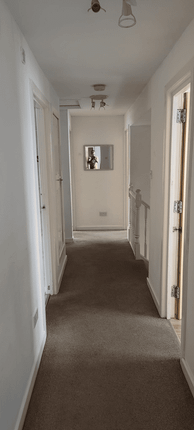 14 Vandyke, Bracknell photo 5