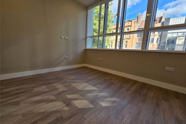 Flat 2, 73A,, North End, Croydon photo 4