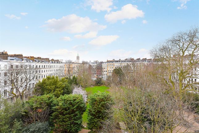 Thumbnail Flat for sale in Campbell Court, 1-7 Queens Gate Gardens, London