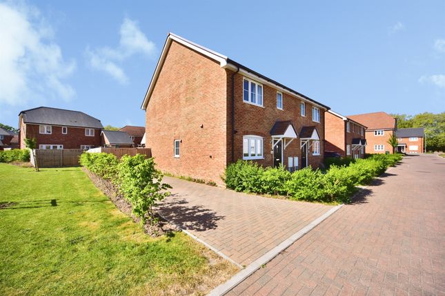 3-bed house on 8, Bramling Cross Close, West Malling, £415,000