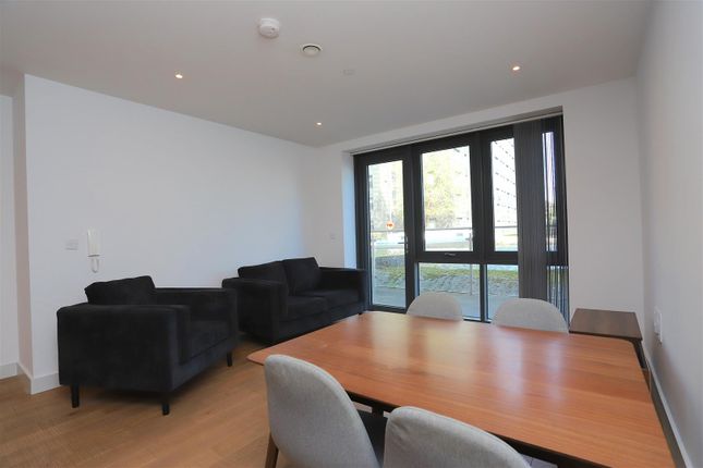 Apt 6, One Vesta Street, Manchester photo 3