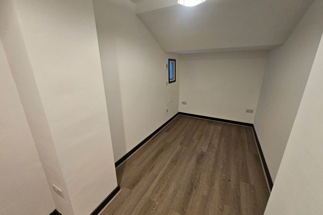 Flat 1a, 75 Shrewsbury Road, Prenton photo 3