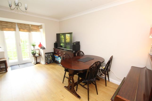 18, Riverslea Road, Coventry photo 5