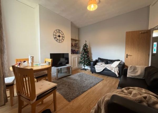 4-bed terraced on 22, Keppoch Street, Cardiff, £2,060/mo