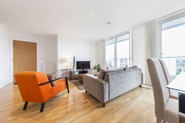 Flat to rent in The Crescent, 2 Seager Place, London