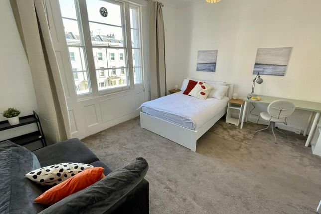 Thumbnail Flat to rent in Pembridge Villas, Notting Hill, Bayswater, Hyde Park, London