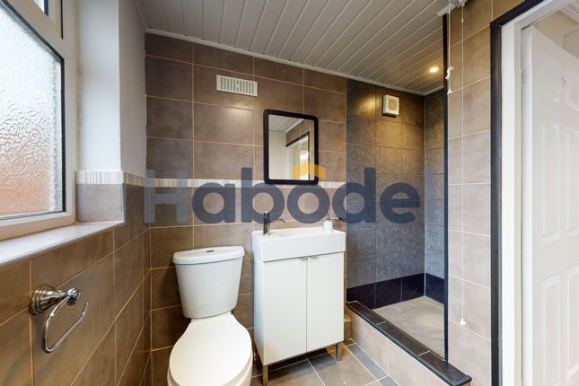 18 Mount Road, Balderton, Newark on trent photo 2