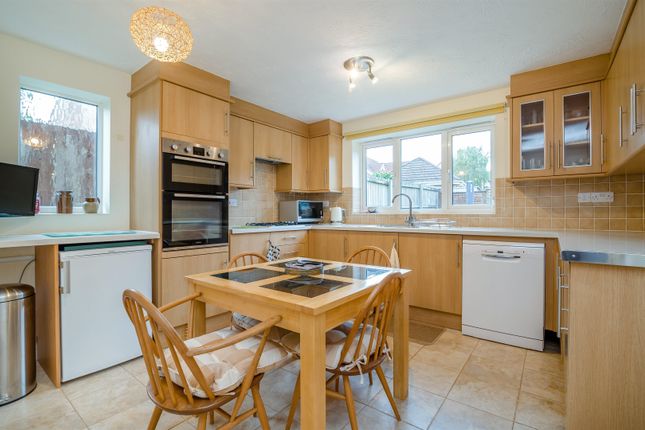 9, Priory Crescent, Langstone photo 3