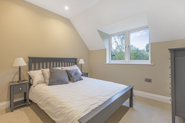 New Home 4 Bed Detached House For Sale In Yew Trees Stane