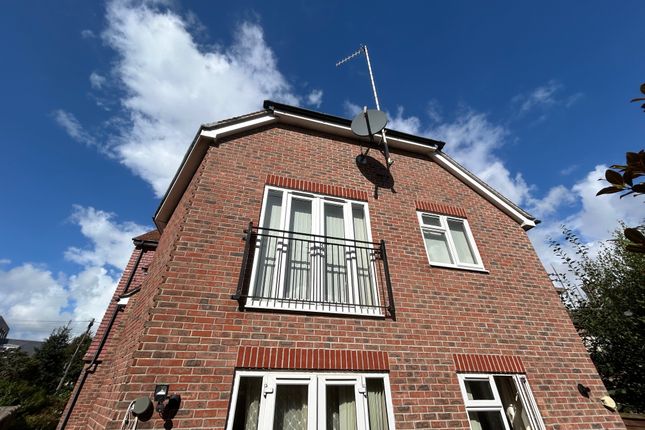 2-bed flat on Flat 4, 4 Princess Avenue, Bognor Regis, £195,000