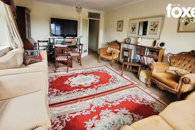 Flat 24, Crescent Court, Bournemouth photo 4