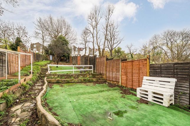 104, Knollys Road, London photo 4