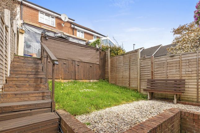 39, Falcon Rise, High Wycombe photo 3