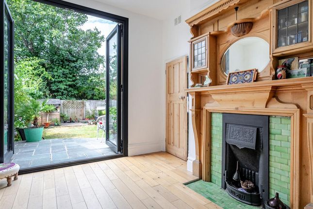37, Cedar Road, London photo 2