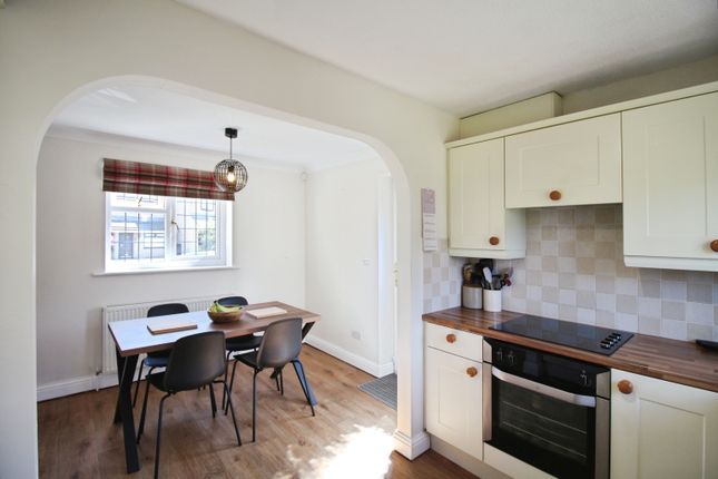 8, Tudor Way, Dewsbury photo 4