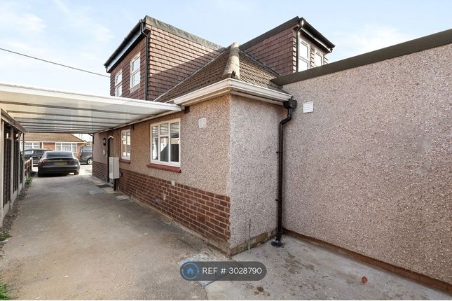 Meadow Road, Ashford photo 3