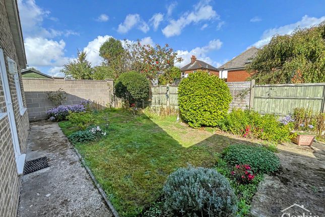 Montrose Drive, Bournemouth photo 3