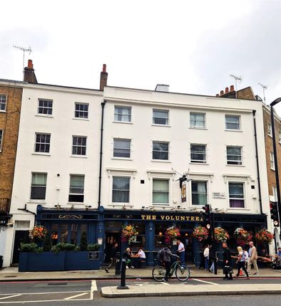 Flat to rent in Baker Street, London