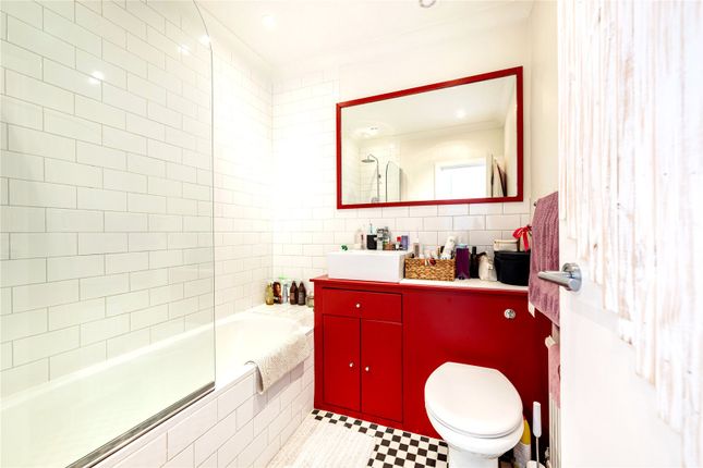 Tff, 3, Ladbroke Crescent, London photo 5