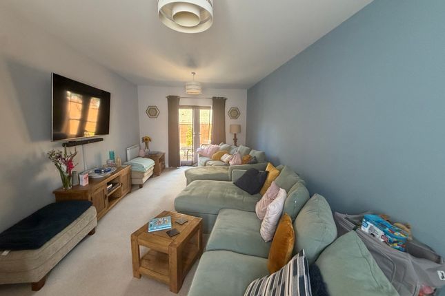 11, Pippit Place, Melksham photo 4