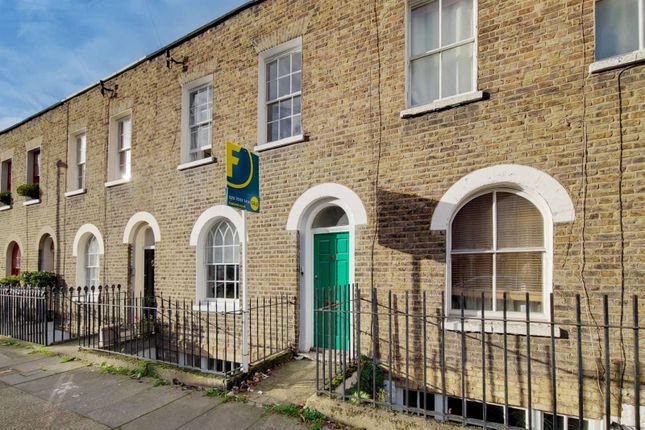 Thumbnail Property for sale in Havering Street, Stepney, London