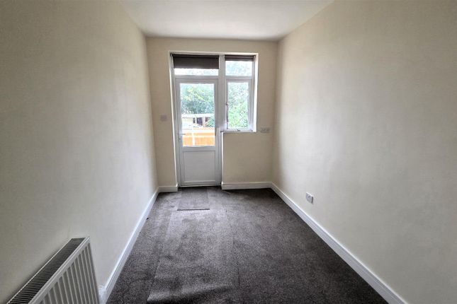 39 Grange Road, Ramsgate photo 4