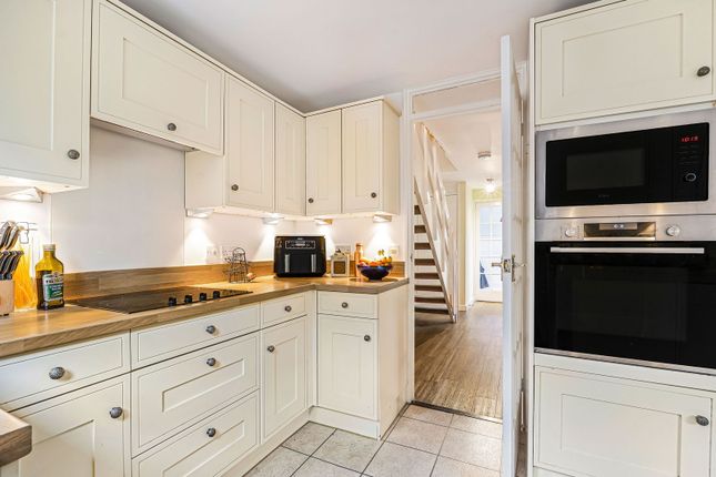 8, Dodbrooke Court, Kingsbridge photo 3