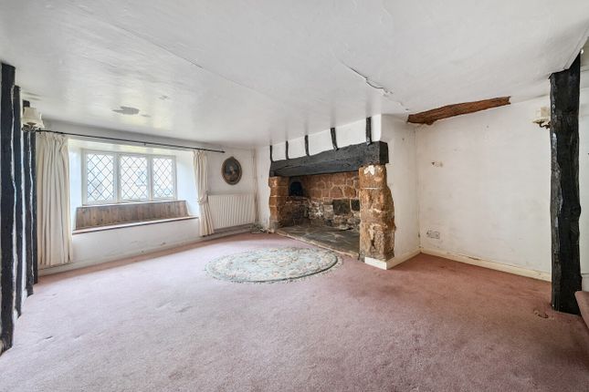 April Cottage, 30, Fore Street, Budleigh Salterton photo 3