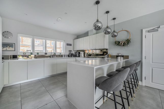 1, Aster Lea, Bracknell photo 4