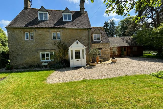 Thumbnail Cottage for sale in Marshmouth Lane, Bourton-On-The-Water