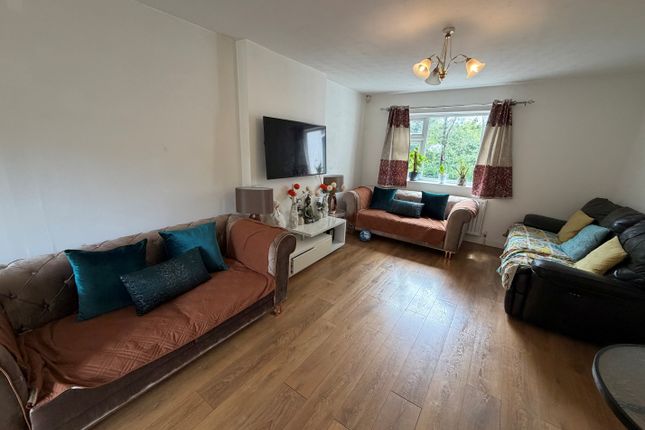 14, Milton Keynes photo 4