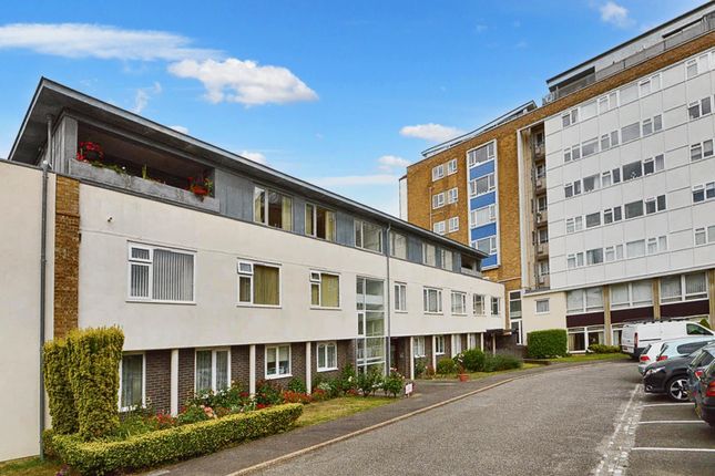 Flat for sale in Chiswick Place, Eastbourne