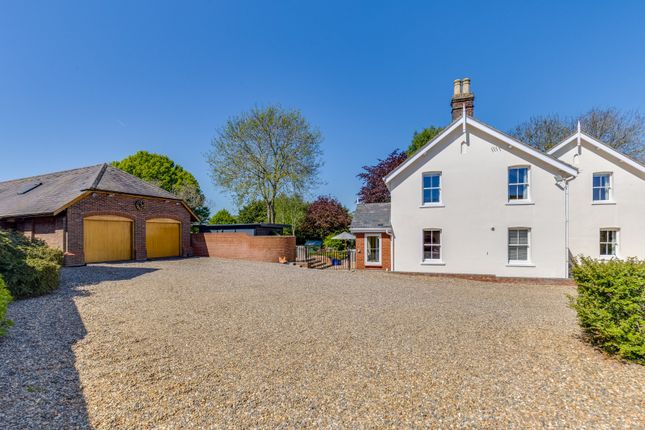 Swangleys Farmhouse,, Swangleys Lane, Hertfordshire photo 2