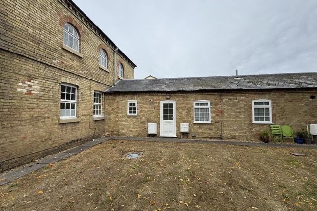 1-bed terraced on 38 The White House, St. Neots Road, St. Neots, £100,000
