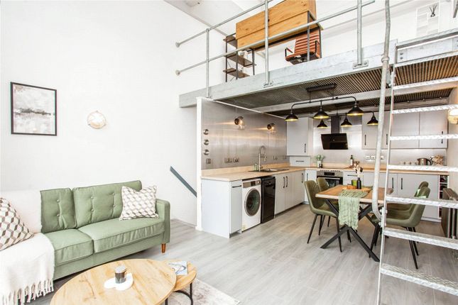 Flat 6, Rochford Lofts, Rochford photo 3