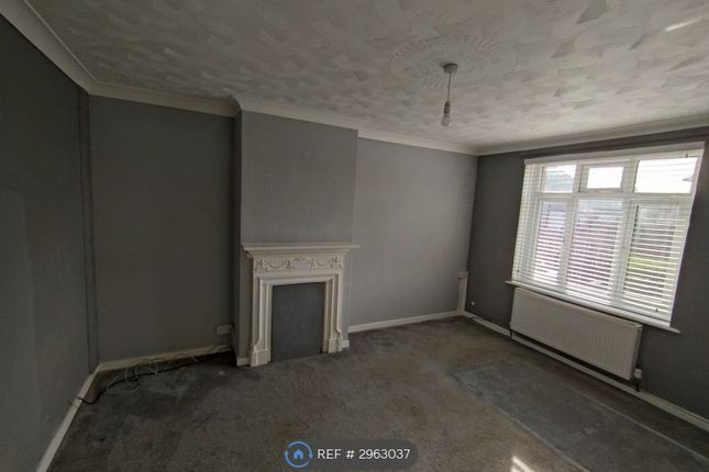 Kingsclere Avenue, Havant photo 5