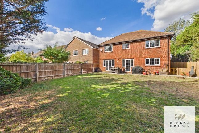 6, Brunel Close, Romford photo 3