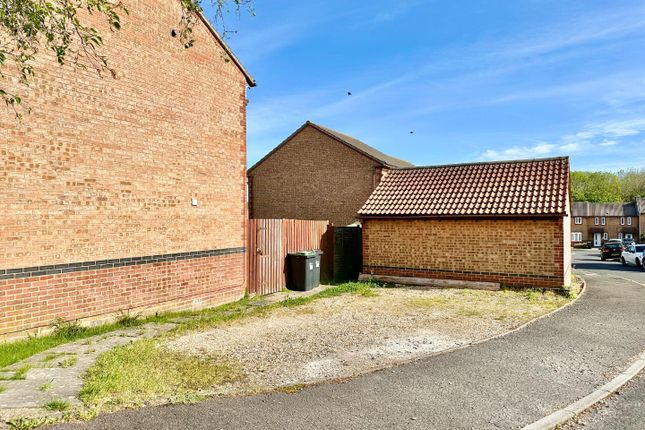 28,, Mohune Way, Weymouth photo 3