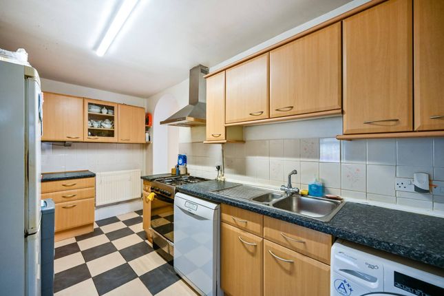 Thumbnail End terrace house for sale in Chester Road, Slough