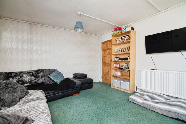 27, Hubert Croft, BIRMINGHAM photo 5