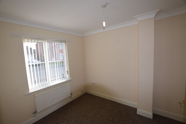 32, Severn Drive, Somerset photo 5