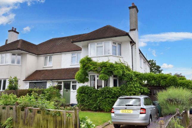 Lyndale Avenue, Childs Hill, London photo 2